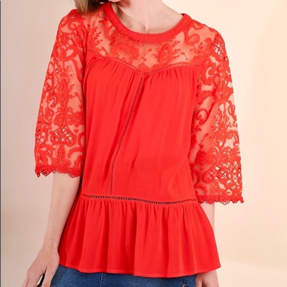 NEW UMGEE Bell Sleeve Floral Lace Ruffle Hem Top Size S